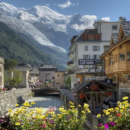 Boutique In Rhone Alpes With Balcony Chamonix